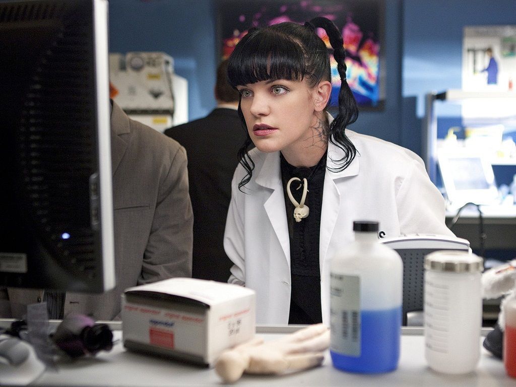 NCIS ( ABBY SCIUTO )